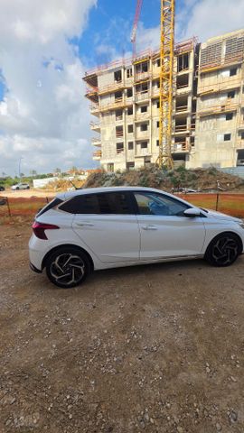 יונדאי i20
