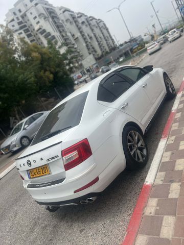 סקודה אוקטביה