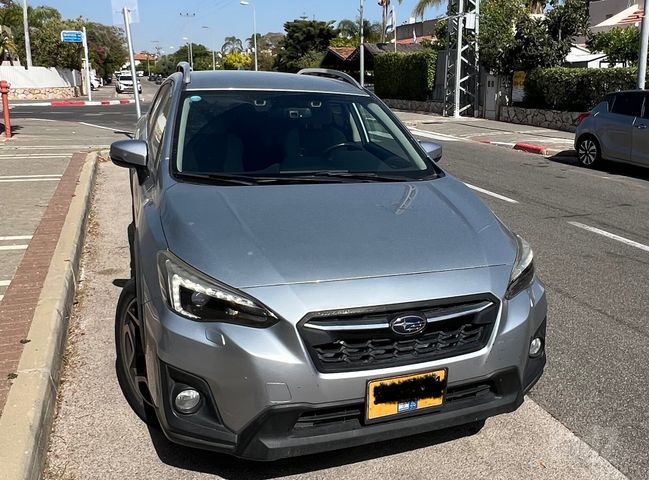 מודעת רכב סובארו XV