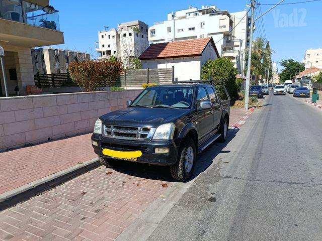 איסוזו די-מקס
