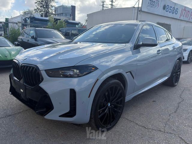 ב מ וו X6