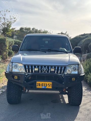 טויוטה לנד קרוזר