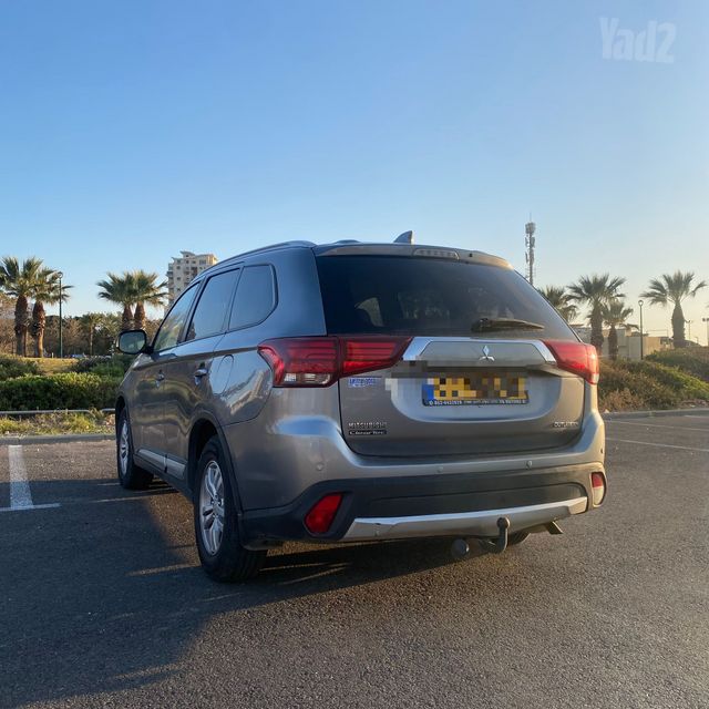 מיצובישי אאוטלנדר