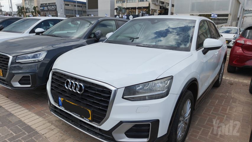 אאודי Q2