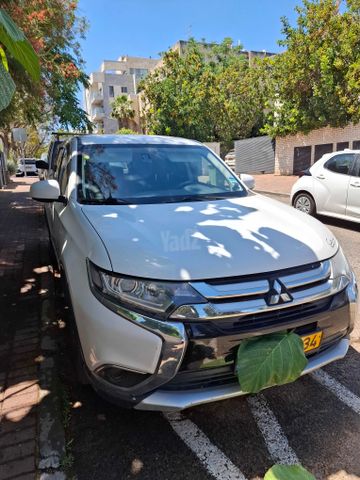 מיצובישי אאוטלנדר