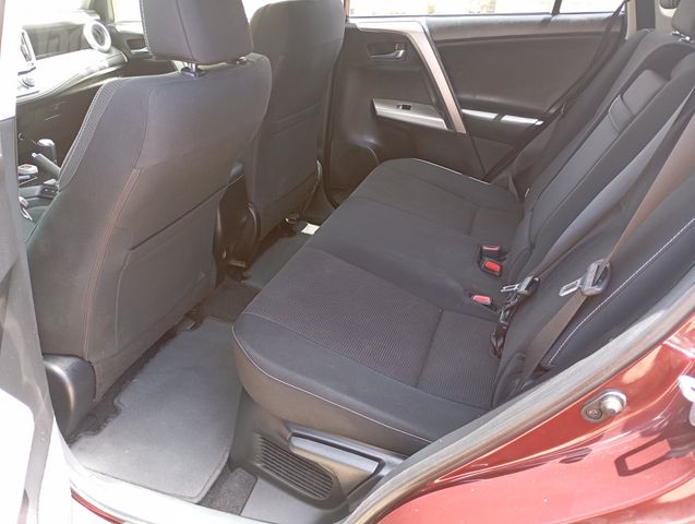 טויוטה RAV4
