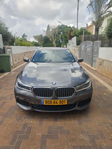 מודעת רכב ב מ וו סדרה 7