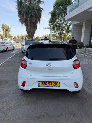 יונדאי i10