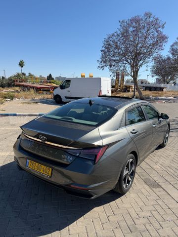 יונדאי אלנטרה