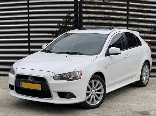 מיצובישי לנסר