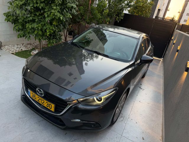 מאזדה 3