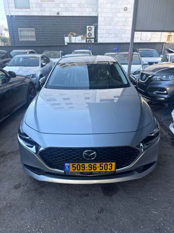 מאזדה 3