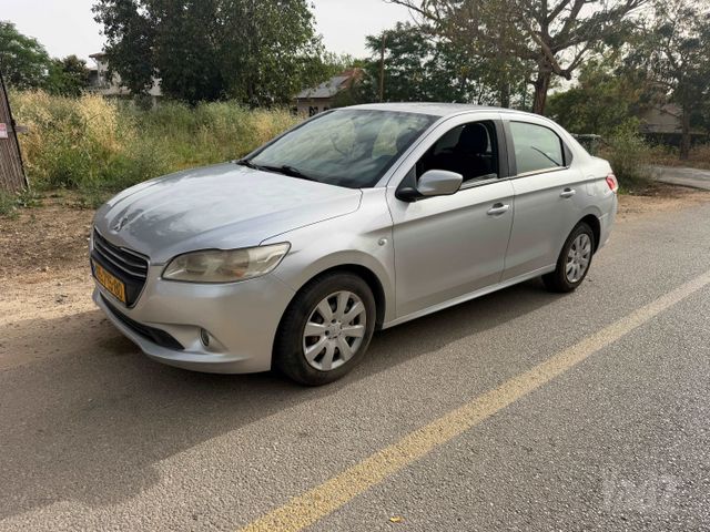 מודעת רכב פיג'ו 301