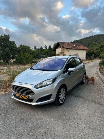 מודעת רכב פורד פיאסטה