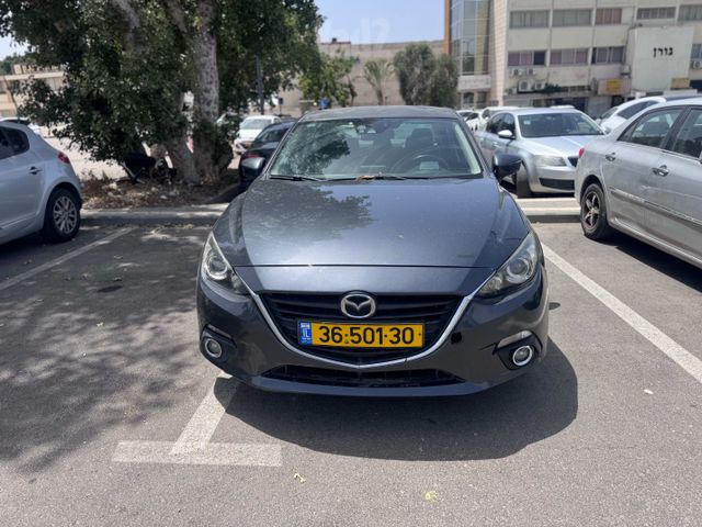 מאזדה 3