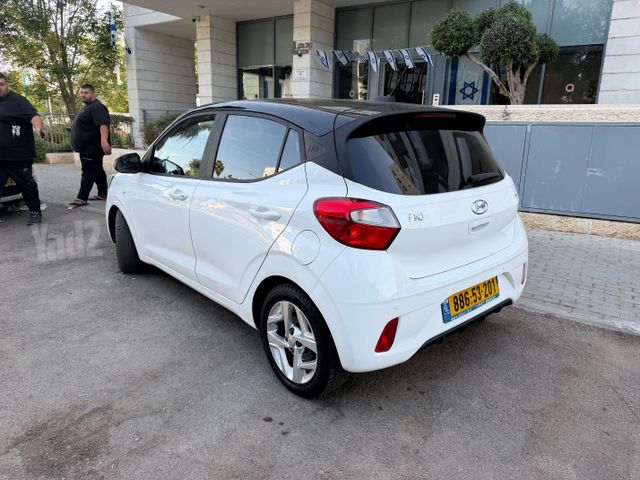 יונדאי i10