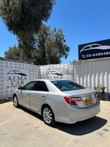 טויוטה קאמרי