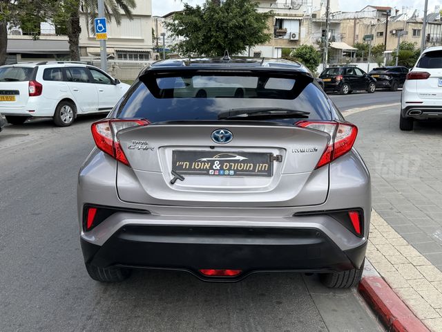 טויוטה C-HR