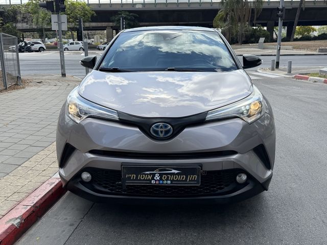 מודעת רכב טויוטה C-HR 1