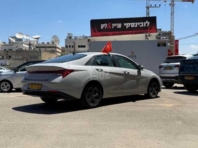 יונדאי אלנטרה