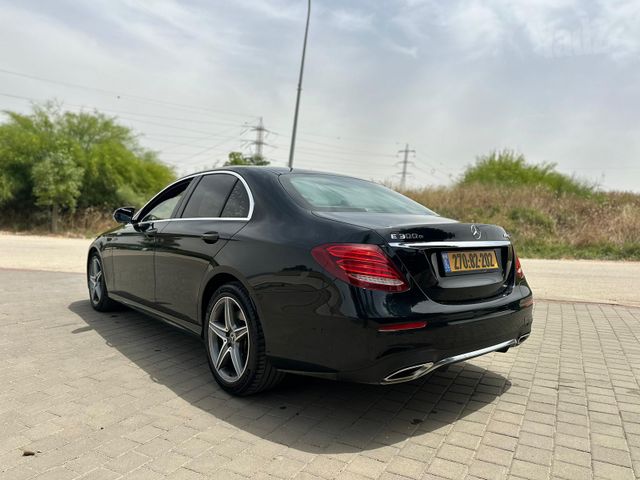 מרצדס-בנץ E-class