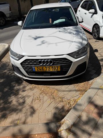 מודעת רכב אאודי A1