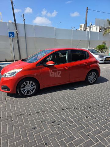 פיג'ו 208