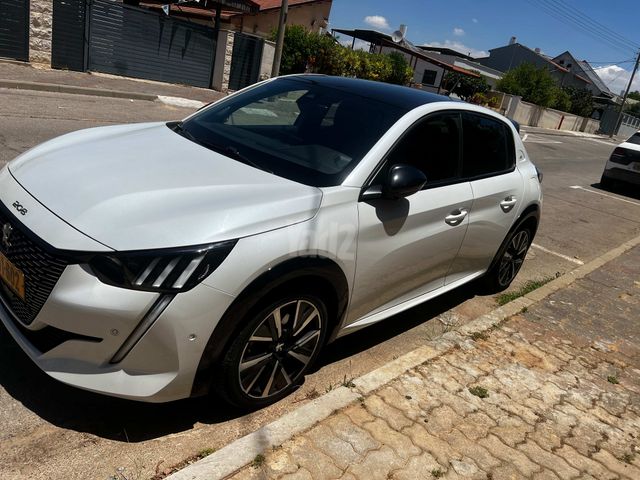 פיג'ו 208