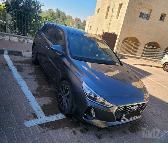 יונדאי i30