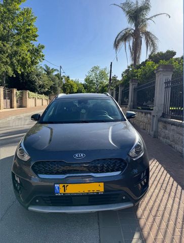 קיה נירו