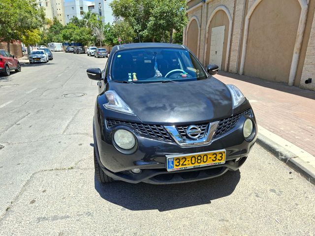 ניסאן ג'וק