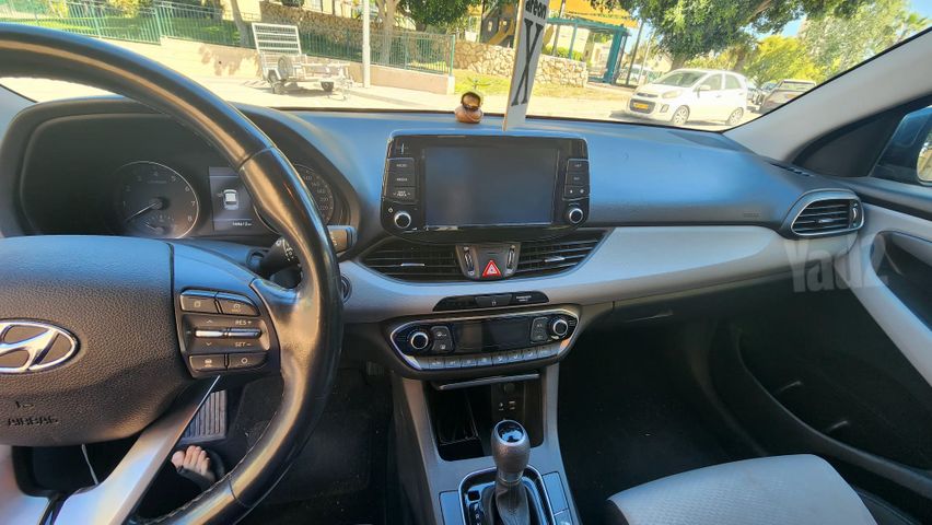 יונדאי i30