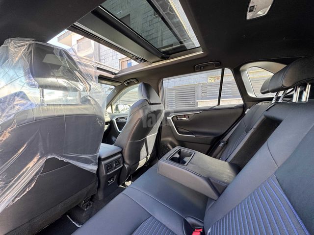 מודעת רכב טויוטה RAV4 2