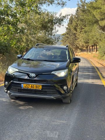 טויוטה RAV4