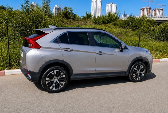 מיצובישי אקליפס קרוס