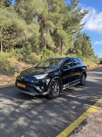 טויוטה RAV4