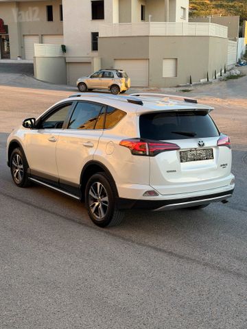 טויוטה RAV4