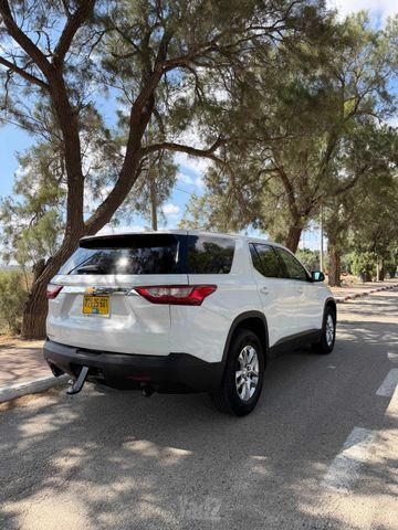 שברולט טראוורס