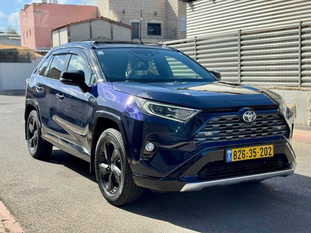 מודעת רכב טויוטה RAV4