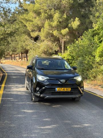 מודעת רכב טויוטה RAV4