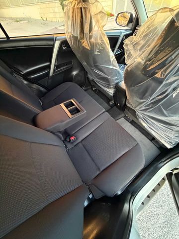 טויוטה RAV4