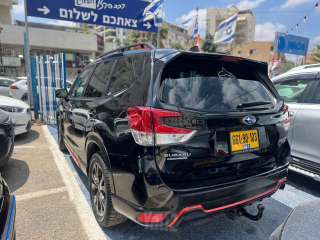 סובארו פורסטר
