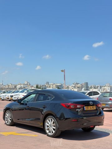 מאזדה 3