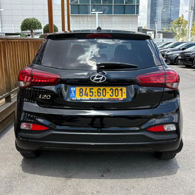 יונדאי i20