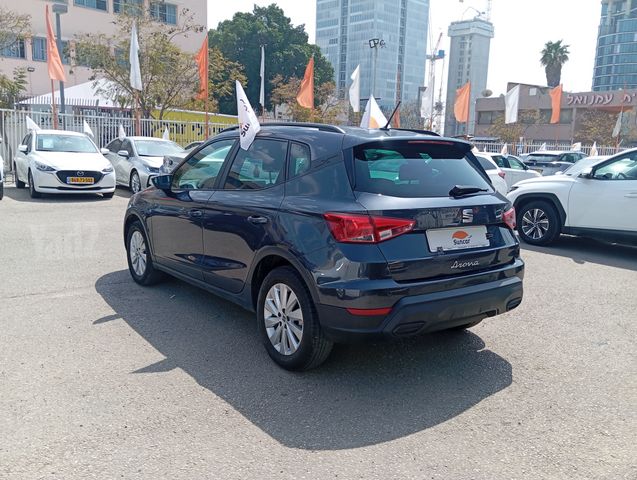 סיאט ארונה