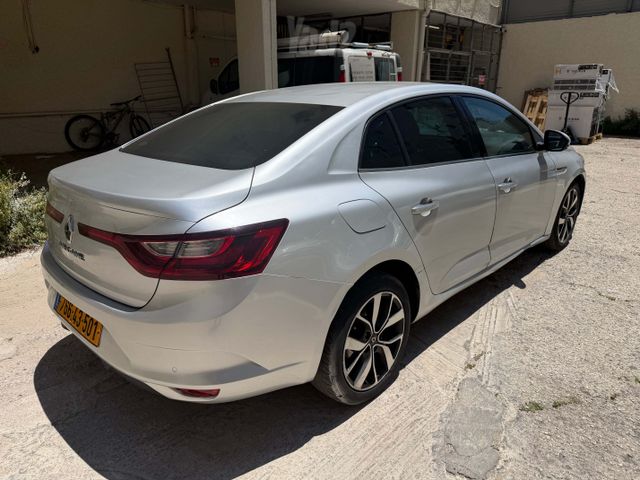 רנו מגאן