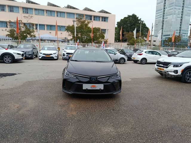 טויוטה קורולה
