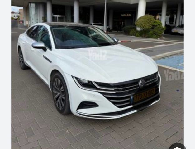 מודעת רכב פולקסווגן ארטאון