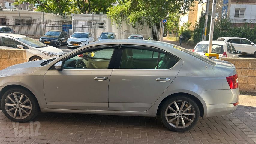 סקודה אוקטביה