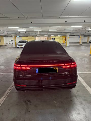 אאודי A8